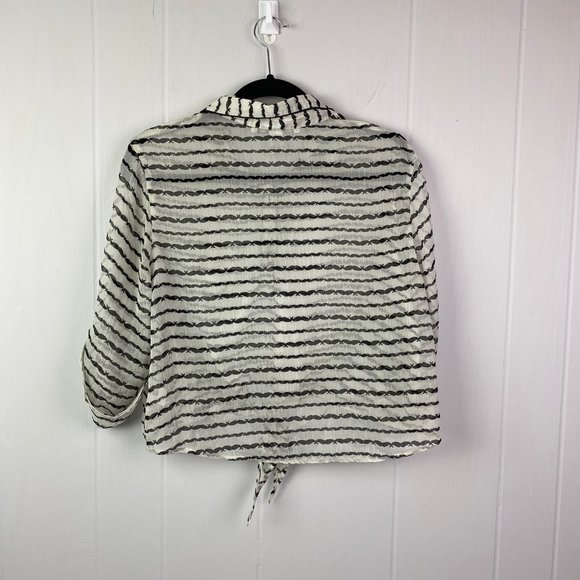 {Free in bundle 💸🎁} American Rag Cie | L. Sheer Mustache Printed Top - Picture 4 of 6